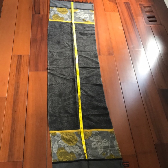 Ysl - Picture 2 of 12